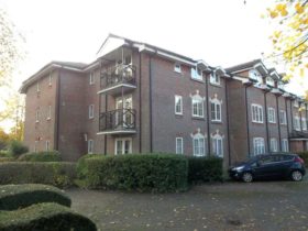 2 bedroom Flat to re...